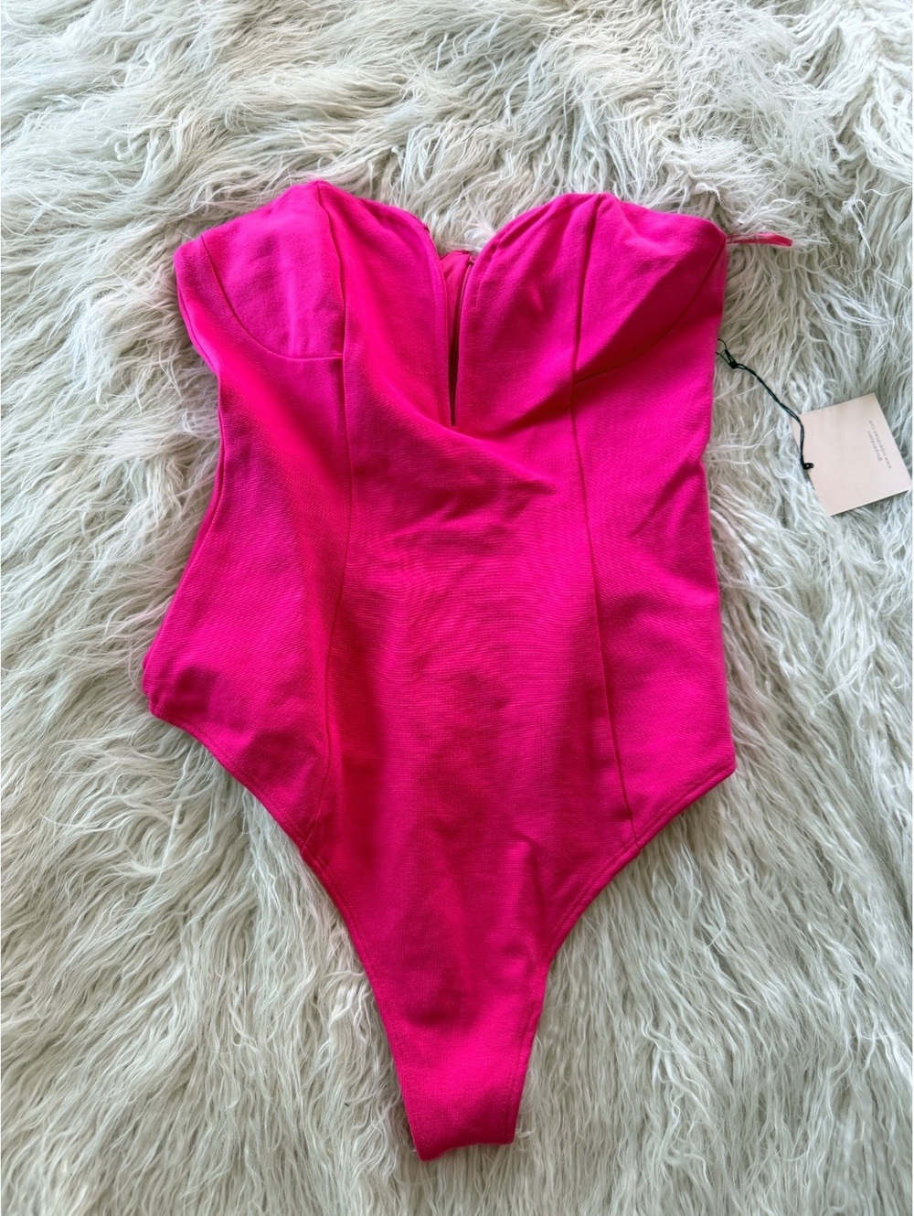 NWT Superdown Sweetheart Gianna Hot Pink Bodysuit Body Suit Leotard Top Shirt